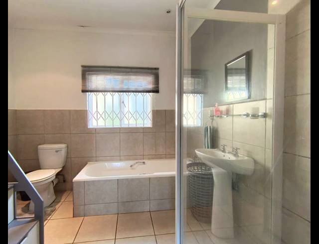 4 BEDROOM HOUSE FOR SALE IN BALLITO CENTRAL